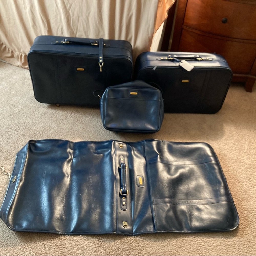 Blue Leather Men's Travel Bag Set